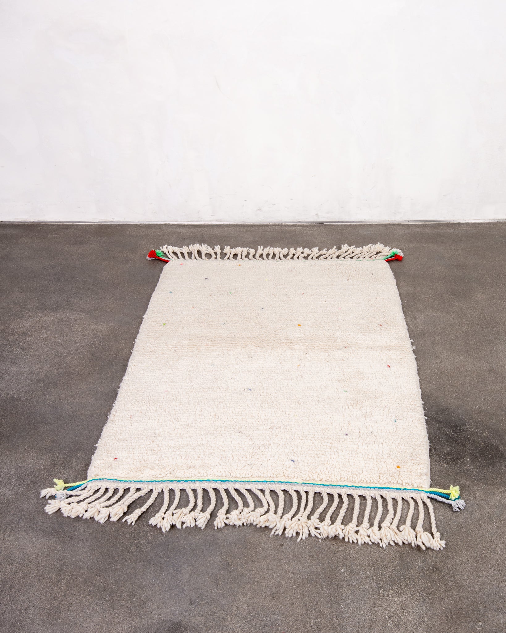 Modern designer handcrafted Berber rug from morocco Beniourain with beautiful colors and patterns